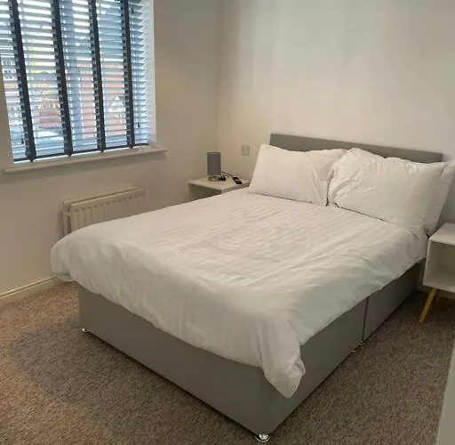 5 Holborn Spacious Home