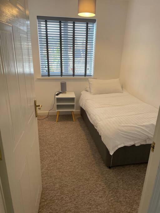 5 Holborn Spacious * Redhill (Shropshire)