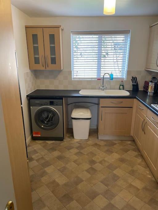 5 Holborn Spacious * Redhill (Shropshire)