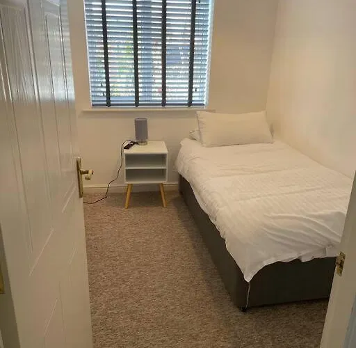 5 Holborn Spacious Home